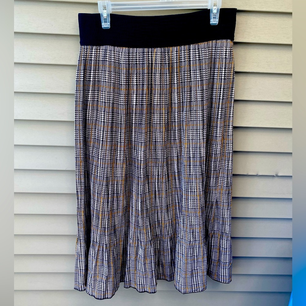 Metro Wear Plaid Flowy Midi Skirt - Women’s Size L